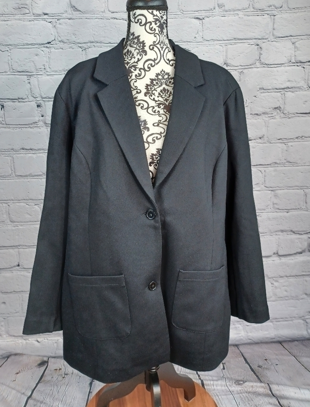 Diane Gilman women's long sleeve stretch knit button front jacket pockets b14